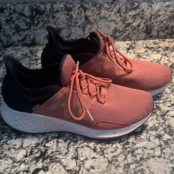 New Balance Women's Coral Sneakers - Picture 2 of 6